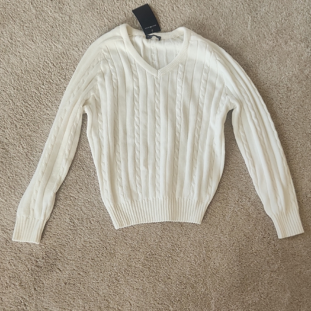 White V-necj Sweater